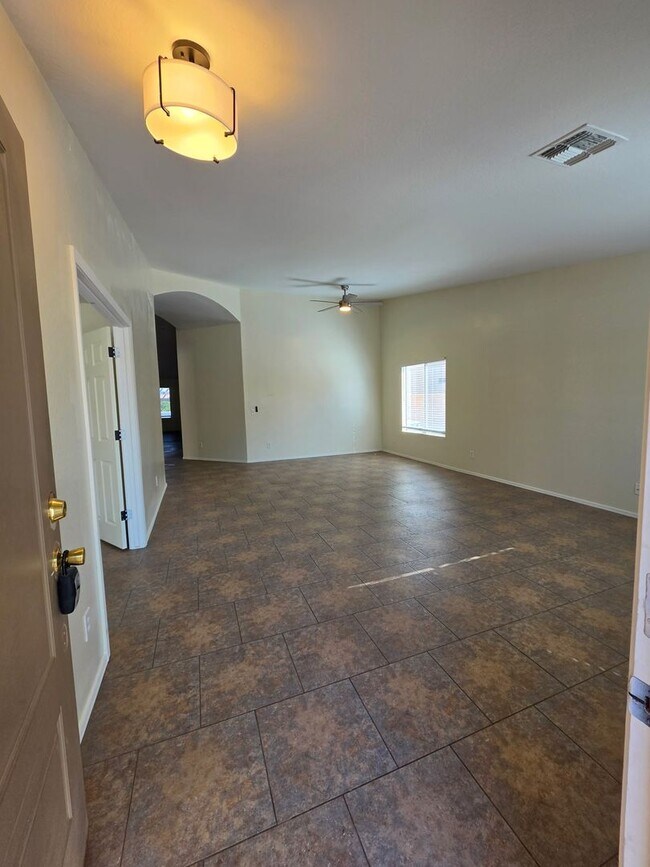 Building Photo - 3924 N Wicca Way