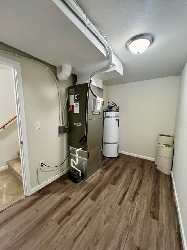 Building Photo - PENDING APPLICATION; Beach Front Access - ...