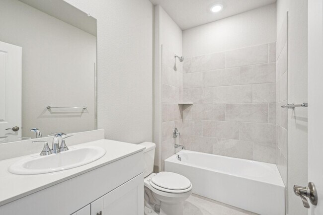 Building Photo - 113 Whitlow Dr