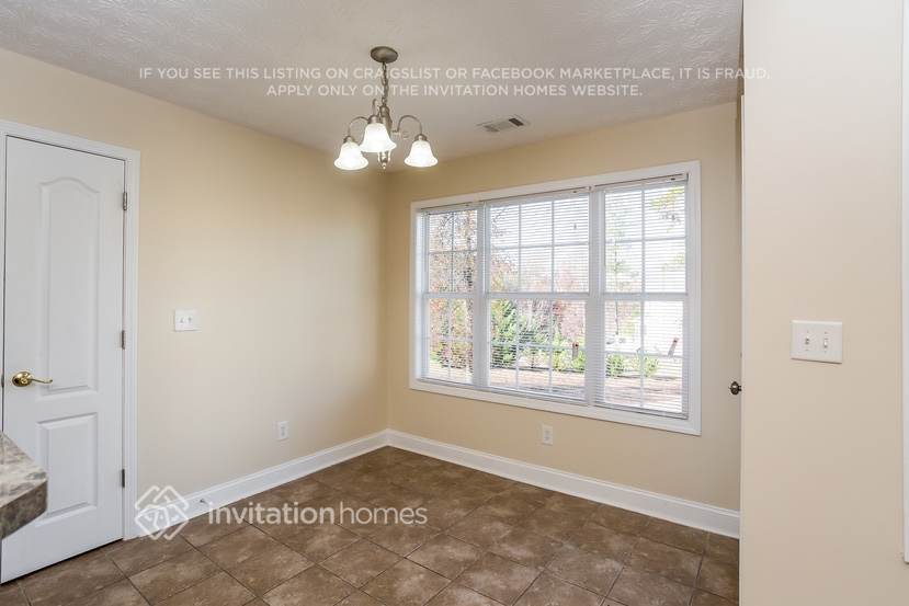 Building Photo - 115 Westbrook Way