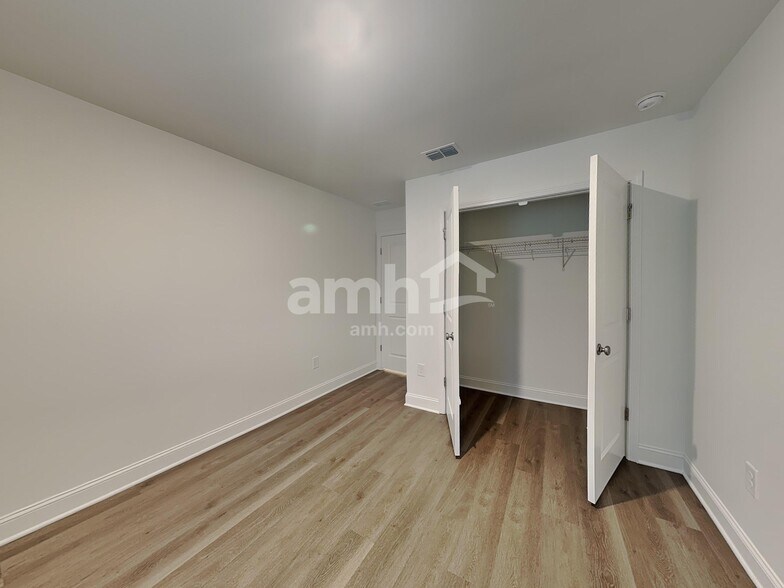 Building Photo - 1488 Aquamarine Dr