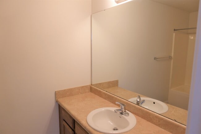 Building Photo - 28 Tigris Way