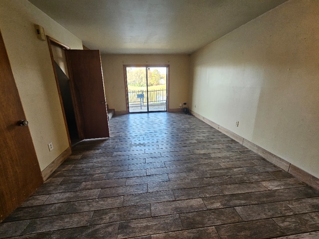 Building Photo - 211 N Grace St