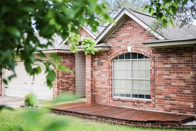 Building Photo - 3109 Blazing Star Trail