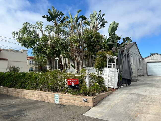 Building Photo - Charming Cottage Located In Carlsbad Village / Two Blocks From The Beach!