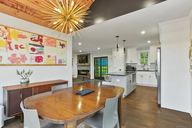 Building Photo - 58 Big Trail