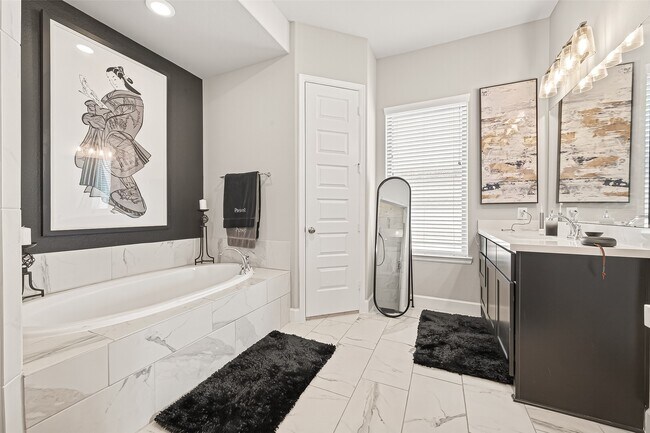 Building Photo - 2806 Sycamore Wood Trce