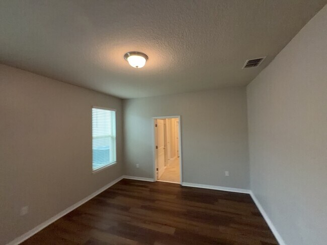 Building Photo - 10697 Atwater Bay Dr