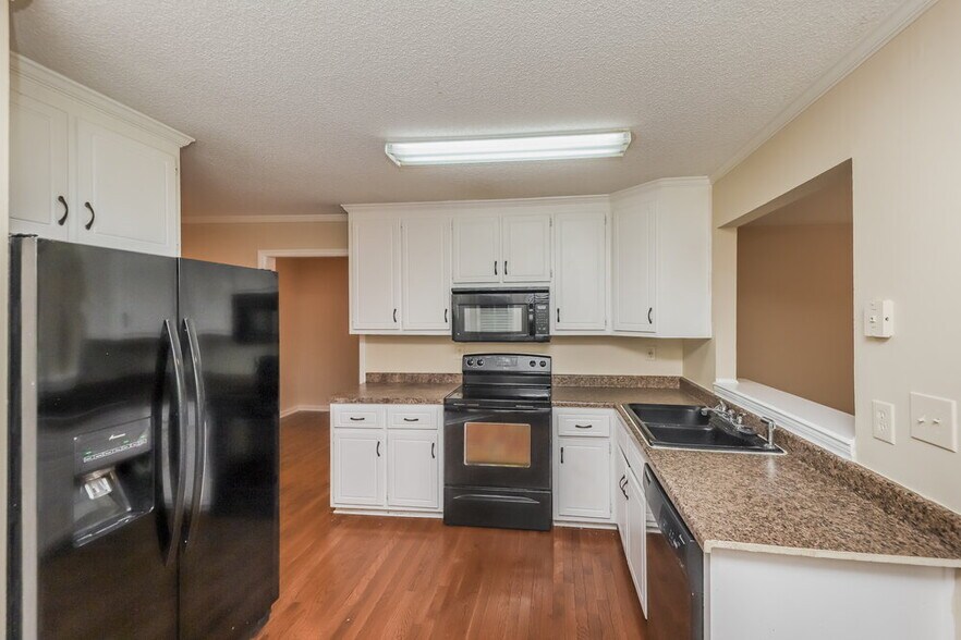 Building Photo - 73 Cagle Way