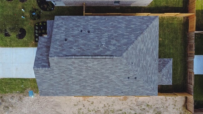 Building Photo - 211 Brazen Forest Trl