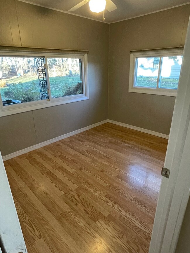 Building Photo - 17823 57th Ave