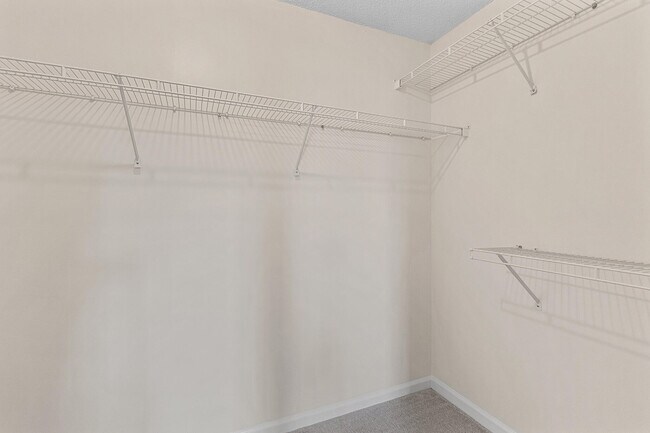 Building Photo - 224 Taylor Cir