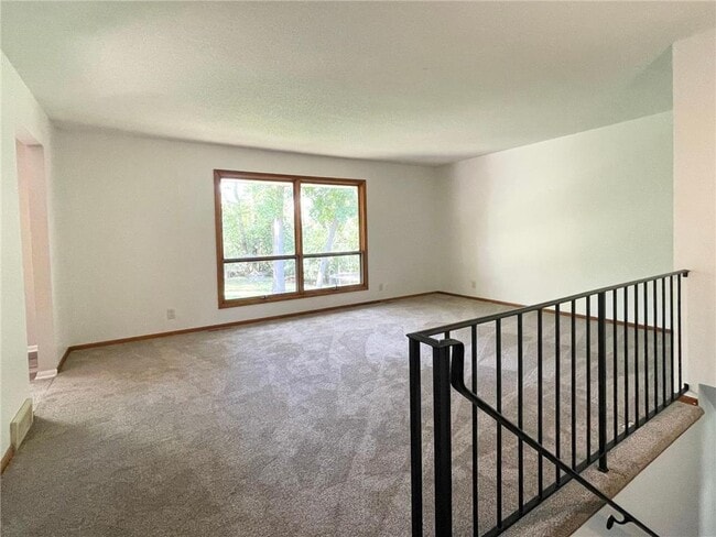 Building Photo - 5420 Mallard Ln