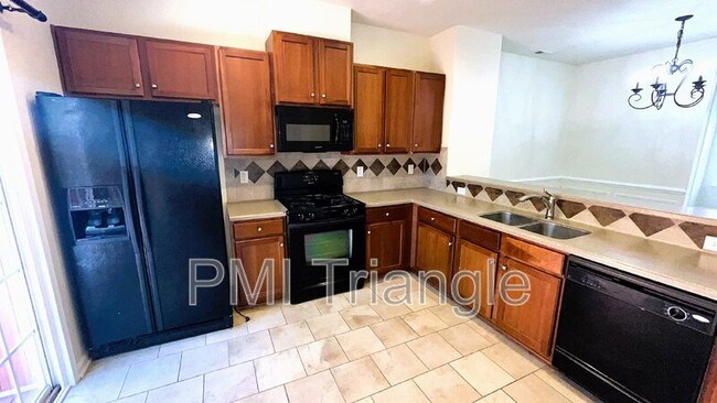 Building Photo - 316 Linden Park Ln