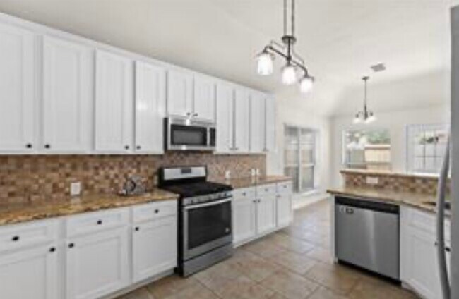 Building Photo - 6322 Bear Canyon Ct