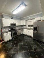 Building Photo - 141 Lexington Ave