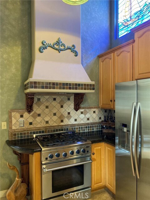 Building Photo - 231 Avenida Princesa