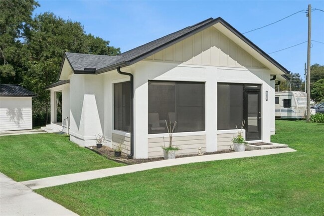 Building Photo - 16623 Oklahoma St