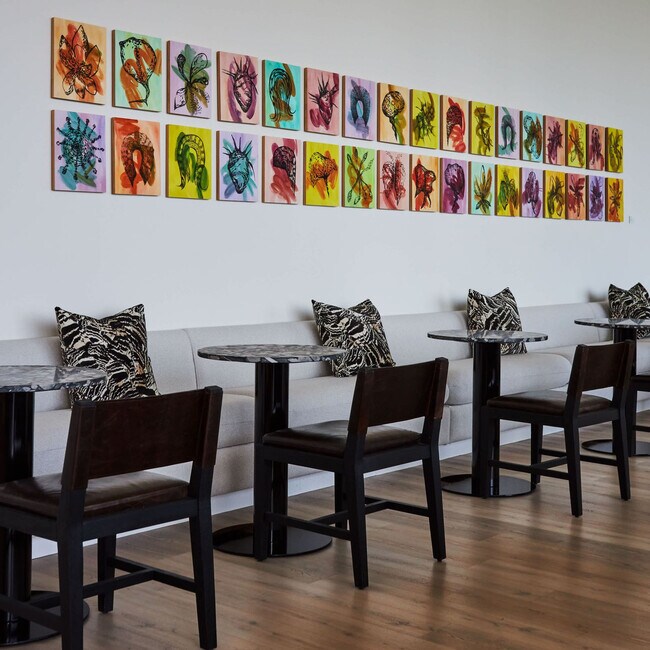 Building Photo - 1000 S Michigan Ave