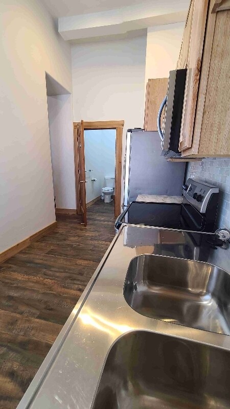 Building Photo - 32 E Utah Ave