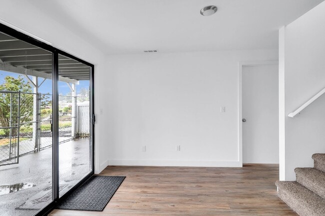 Building Photo - 2 Bed 2 Bath - View Home - Mariner Cove - Pet Friendly