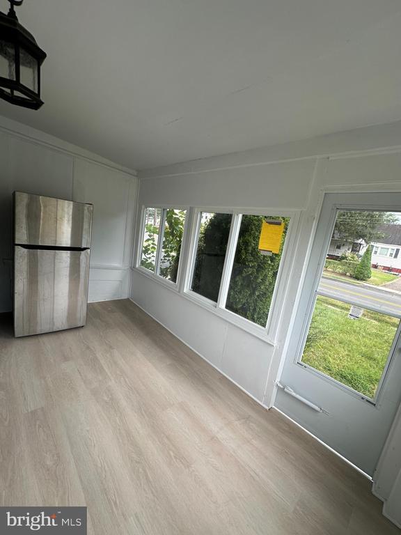 Primary Photo - 489 N Church St