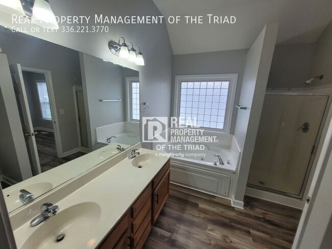 Building Photo - 120 Sedge Meadow Dr