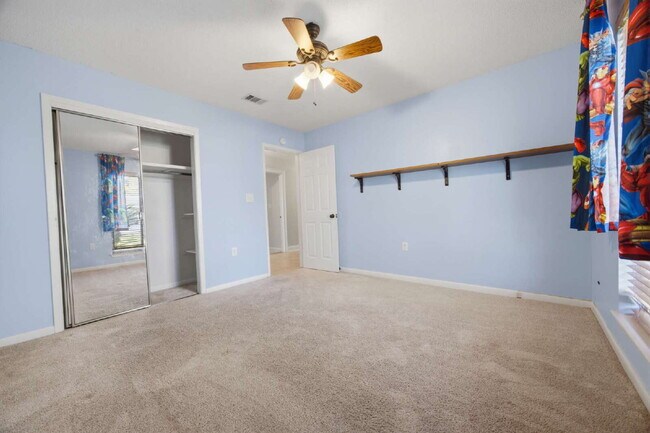 Building Photo - "Charming 4-Bedroom Shalimar Retreat- Power Included With Rent!"