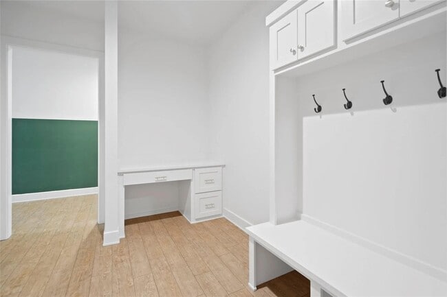 Building Photo - Move-In Ready Kyle Paul Home with Office, ...