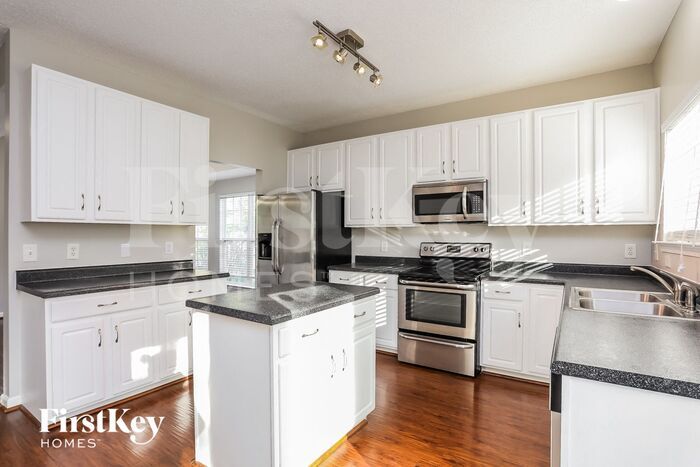 Building Photo - 1115 Fieldstone Dr