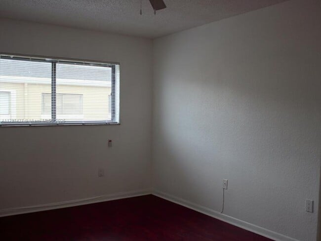 Building Photo - 7405 SW 152nd Ave