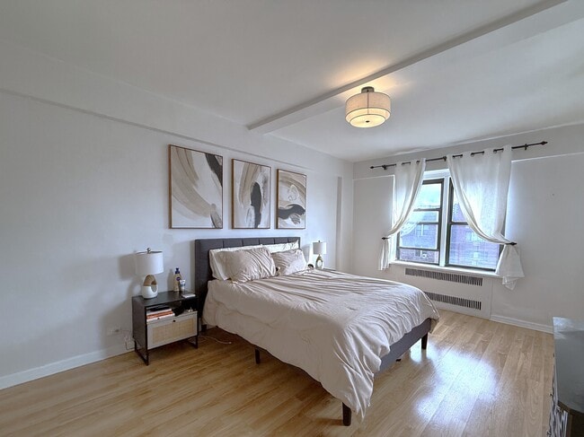 Building Photo - 99-21 67th Rd