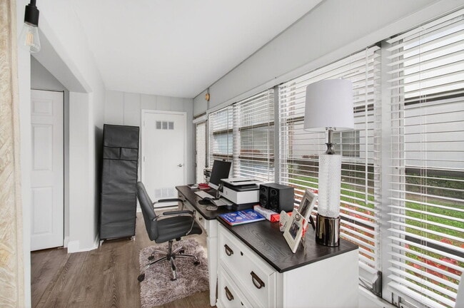 Building Photo - 292 Piedmont G