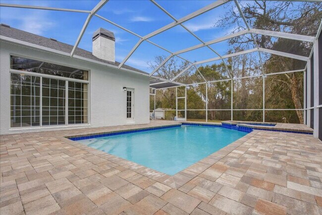 Building Photo - 525 Cullaro Ln