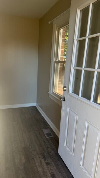 Entrance front view - 255 16th Street Pl SE