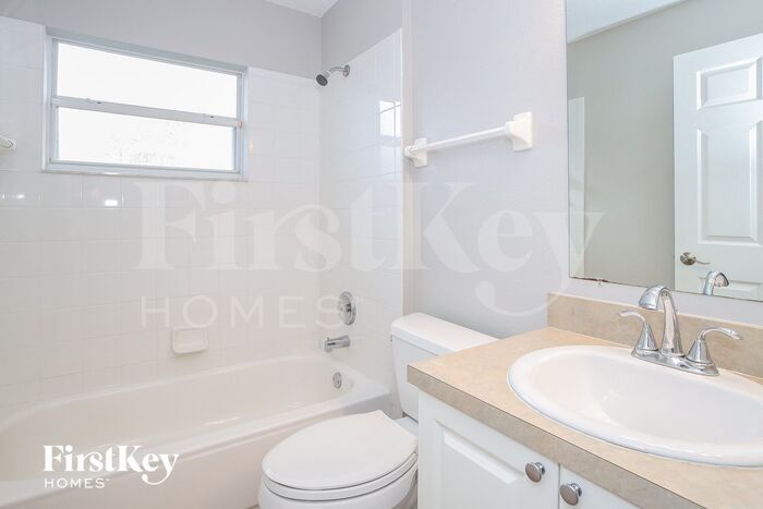 Building Photo - 115 Dolcetto Dr