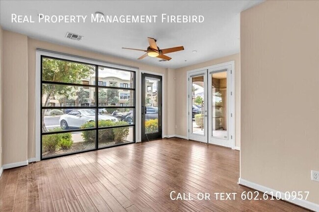 Building Photo - 7297 N Scottsdale Rd