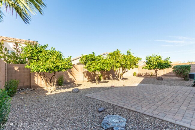 Building Photo - 1444 E Baker Dr