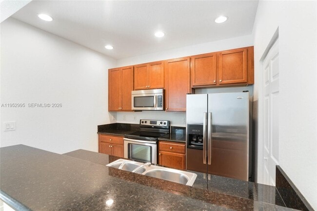 Building Photo - 1108 SW 146th Terrace