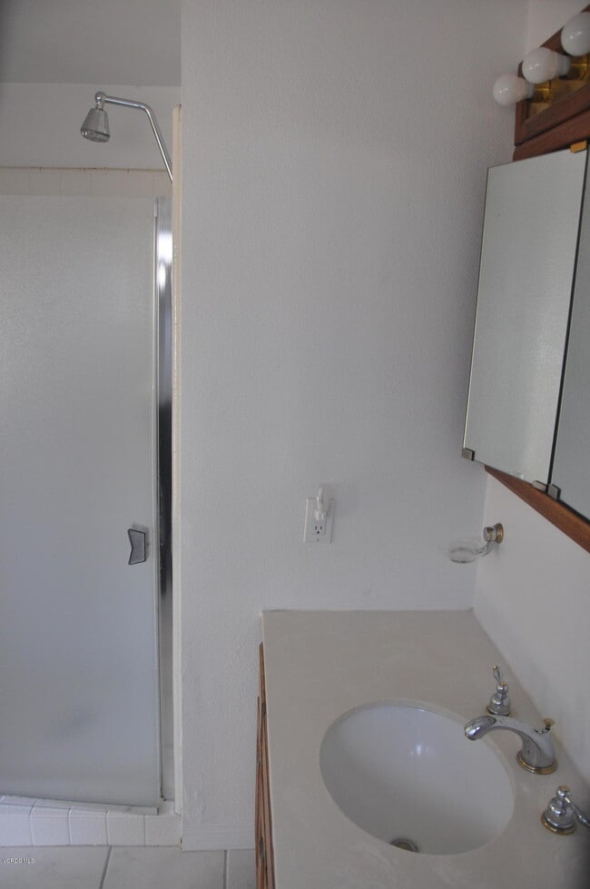 Building Photo - 1568 Covington Ave