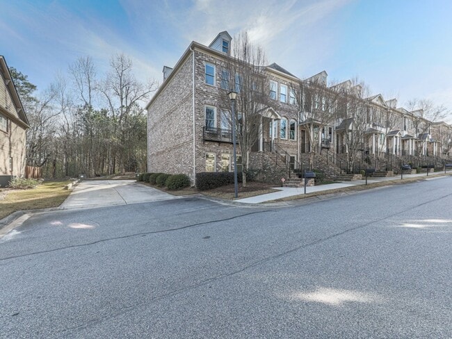 Building Photo - Luxury Alpharetta/Milton Townhouse!!