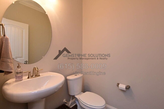 Building Photo - 1028 Fenner Ln