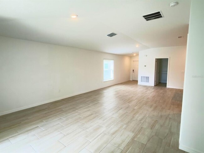 Building Photo - 2318 Allium Roseum Ln