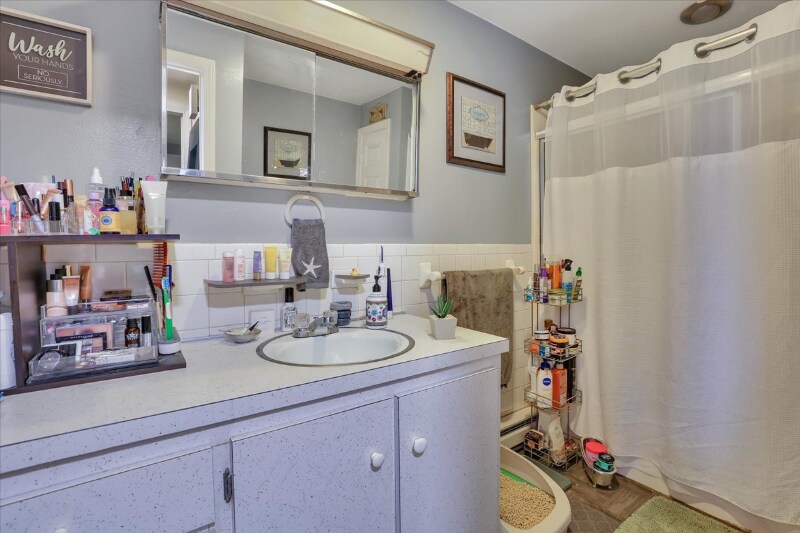 Building Photo - 1580 Hartford-New London Turnpike