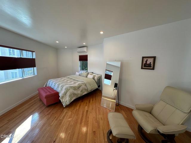 Building Photo - 3551 Dixie Canyon Pl