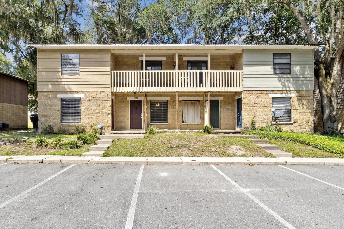 Building Photo - 2228 SW 39th Dr