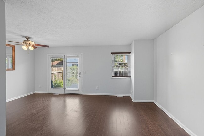 Building Photo - Three Bedroom Condo in West Chester!