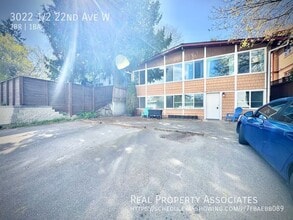 Building Photo - 3022 1/2 22nd Ave W-
