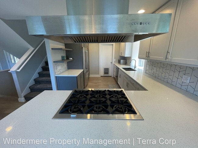 Building Photo - 3 br, 2.5 bath House - 14076 Rosario Road