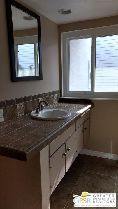 Building Photo - 2518 S Sierra Madre